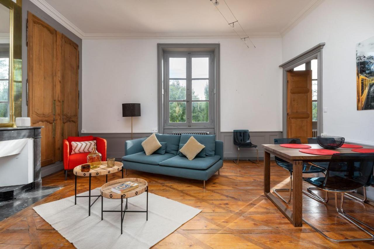 Appartements Au Chateau Ars Ars-sur-Formans Экстерьер фото